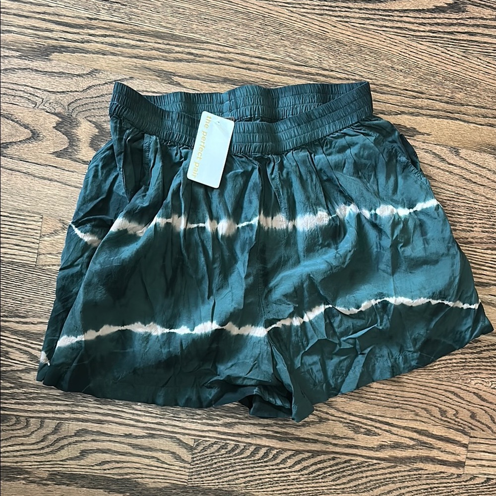 YFB Marine Kenedy Women’s Green Tie-Dye Elastic Waist Shorts Sz M new